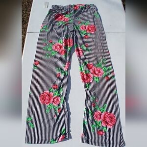 NWT Bobbie Brooks Small Stripes With Rose Patterns Sleepwear